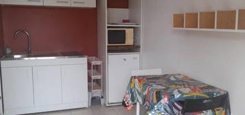 Studio  à louer, 1 pièce, 18 m², Balcon