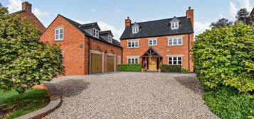 6 bedroom detached house for sale