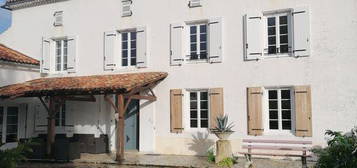 Vente maison charentaise