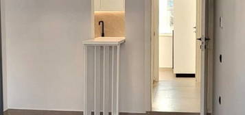 Τριάρι άριστη κατάσταση, έκτος όροφος, Κολωνάκι, Κολωνάκι - Λυκαβηττός