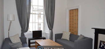 Flat to rent in Lord Russell Place, Edinburgh EH9