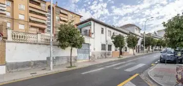 Casa en calle del Cardenal Parrado