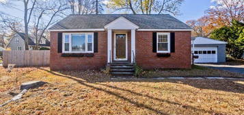 311 Montgomery St, Chicopee, MA 01020