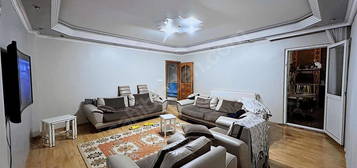 İKITELLI M.AKİF TEK DAİRE ÜZERİ BİNA 170m2 4+1 2.KAT GÜNEY CEPHE