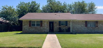 519 Sunrise St, Norman, OK 73071