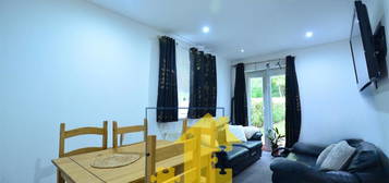 7 bed shared accommodation to rent