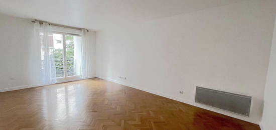 Appartement  à louer, 3 pièces, 2 chambres, 70 m²