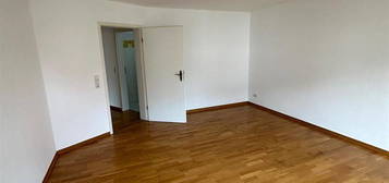 ***Schöne 3-Zimmer-Wohnung in Chemnitz mit Wannenbad!***