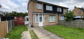 3 bedroom semi-detached house to rent