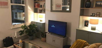 Flat to rent in Muswell Hill Broadway, London N10