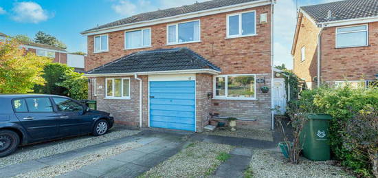 3 bedroom semi-detached house for sale