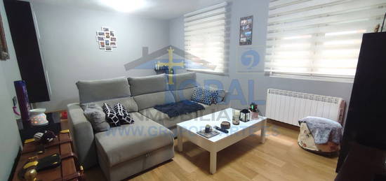 Piso en venta en calle Bobes, 8