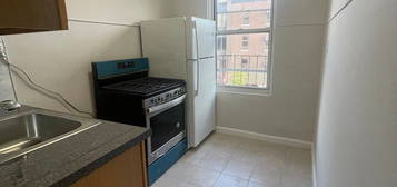 4012 14th Ave #3R, Brooklyn, NY 11218