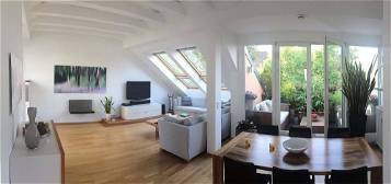 Wohntraum im Nordend – Dachgeschoss-Maisonette mit Loft-Charakter und Skyline-Blick, Klimaanlage