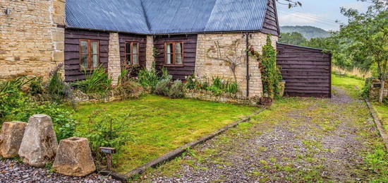 Barn conversion to rent in Slad, Stroud GL6