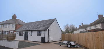 3 bed detached bungalow to rent