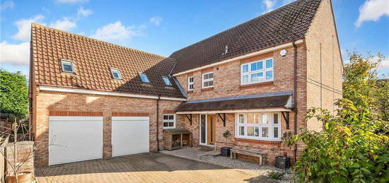 5 bedroom detached house for sale