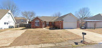 14249 S  Glen St E, Glenpool, OK 74033