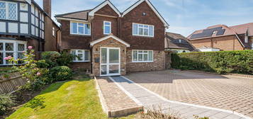 5 bed detached house for sale