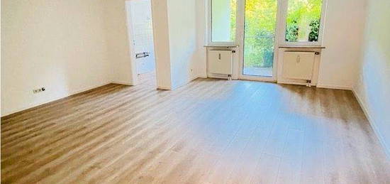 Stilvoll Renovierte . 2 Zimmer Terrassenwohnug in Cortendorf