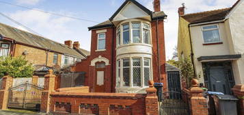 3 bed detached house for sale