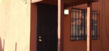 232 63rd St NW Unit A, Albuquerque, NM 87105