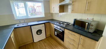 5 bed shared accommodation to rent