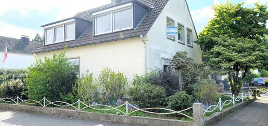 Zweifamilienhaus mit Garage in Toplage