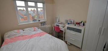 4 bedroom terraced house