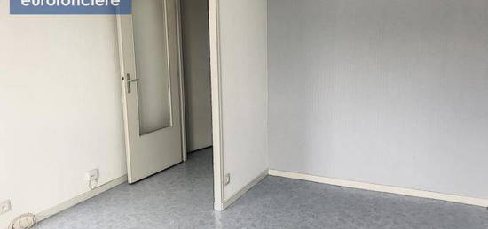 Location appartement 1 pièce 30 m²