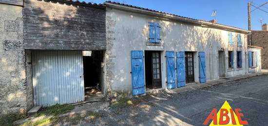 Maison en pierre bord de rivière à DAMVIX