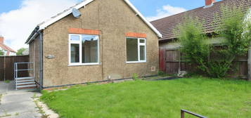 Bungalow to rent in Hawton Lane, New Balderton NG24