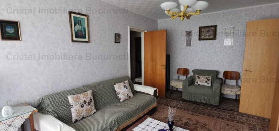 Vanzare apartament de 3 camere Jean Steriadi, pret negociabil.