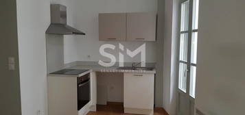 Studio  à vendre, 1 pièce, 28 m², Étage 1/2