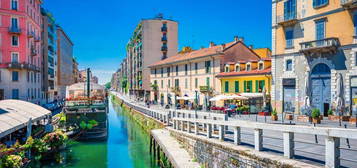 Monolocale sui navigli con balcone vivibile