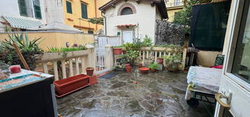 Bilocale 35 m², Legnaia - San Quirico - Monticelli, Firenze