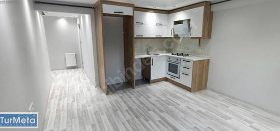 ŞEMİKLER DE 1+1 KİRALİK DAİRE