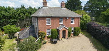 6 bedroom detached house for sale