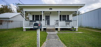 2850 1st St, Berwick, LA 70342