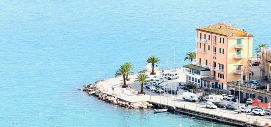 Quadrilocale Strada Provinciale Panoramica Porto Santo Stefano, Porto Santo Stefano, Monte Argentario