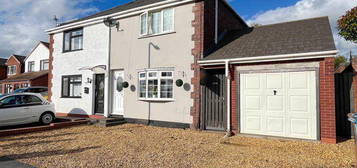 2 bedroom semi-detached house for sale