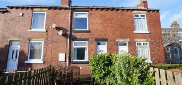 Terraced house to rent in Victoria Street, Ackworth, Pontefract WF7