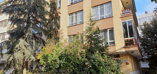 BARIŞ EMLAKTAN TUNCER SOKAKTA 2+1 MERKEZİ ISITMA, DAİRE