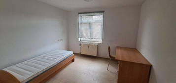 Frisch renoviertes und möbliertes Studentenapartment