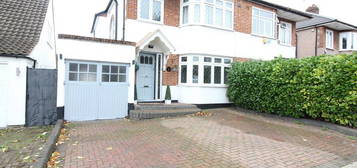 3 bedroom semi-detached house to rent