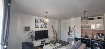 Appartement  à louer, 2 pièces, 1 chambre, 38 m²