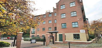 Flat to rent in Slate Wharf, Manchester M15