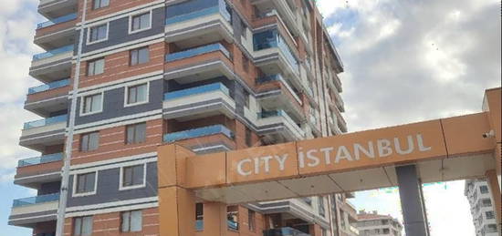 Alc'nn en gzel sitesi City stanbul'da Satlk Daire