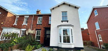 4 bedroom semi-detached house to rent