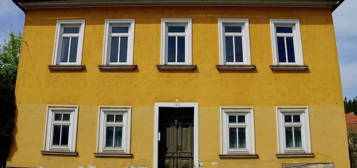 Historisches Einfamilienhaus mit großem Grundstück und viel Potenzial in Eberndorf